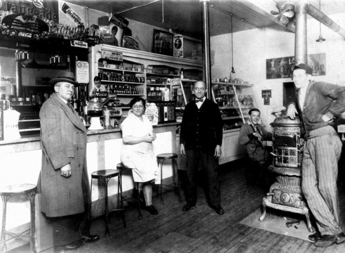 Feldner’s Store. 1933 or 1934 chs-010220